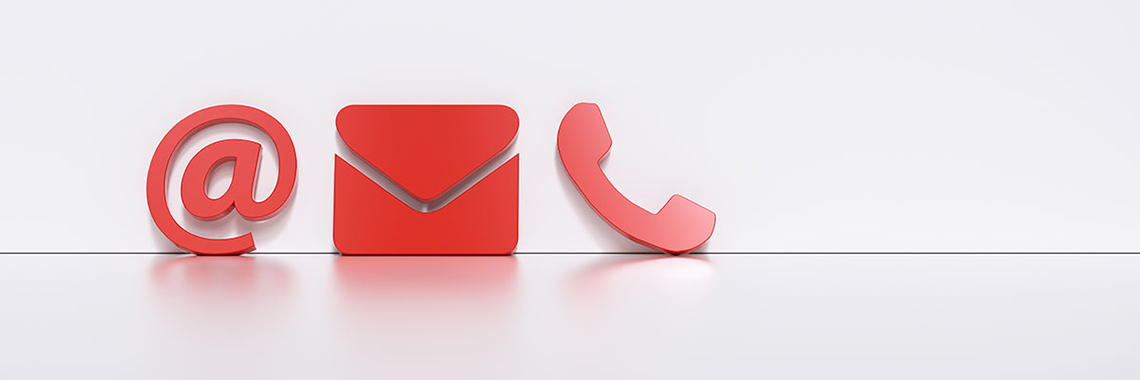 Symbolbild Kontakt - Drei rote Symbole für Email, Brief und Telefon